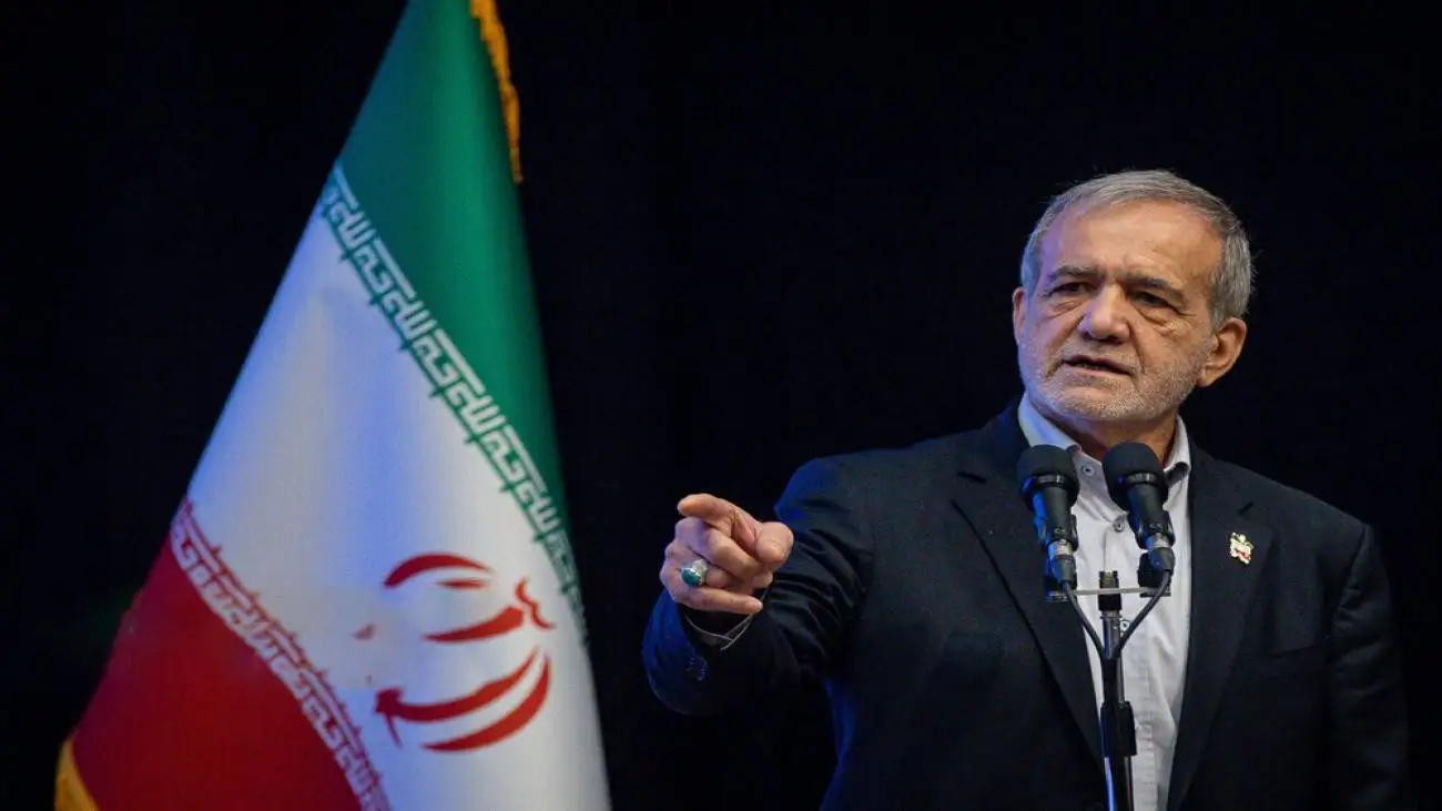 پاسخ پزشکیان درمورد عمل نکردن به شعارش درمورد گران نکردن بنزین + ویدئو  -  من گفتم عدالت را پیاده می کنیم