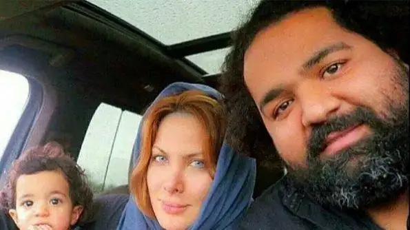 ویدیو  -  آواز احساسی؛  -   آهنگ خوندن رضا صادقی تو حرم امام رضا (ع) بدون هیچ دستگاهی صاف و زلال !
