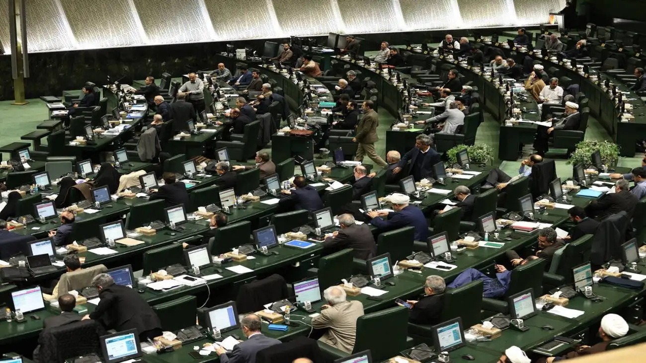 ویدیو  -  درخواست نماینده مجلس: اخراج سفیر آلمان به علت اتفاقات مونیخ!