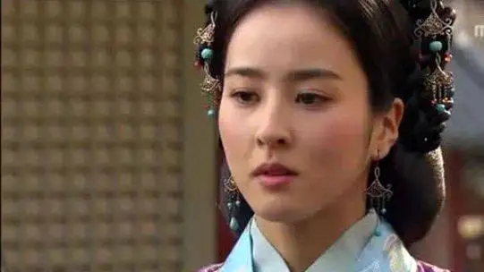 (سوسانو) و (جومونگ) دوباره کنار هم بعد از 17 سال  -  تصویری خاص از دیدار بازیگران اصلی سریال (افسانه جومونگ) در یک مراسم رسمی