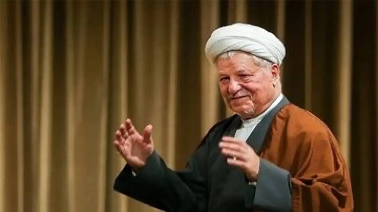 تصویر  -  دیدار قدیمی استاد فرشچیان با مرحوم هاشمی رفسنجانی