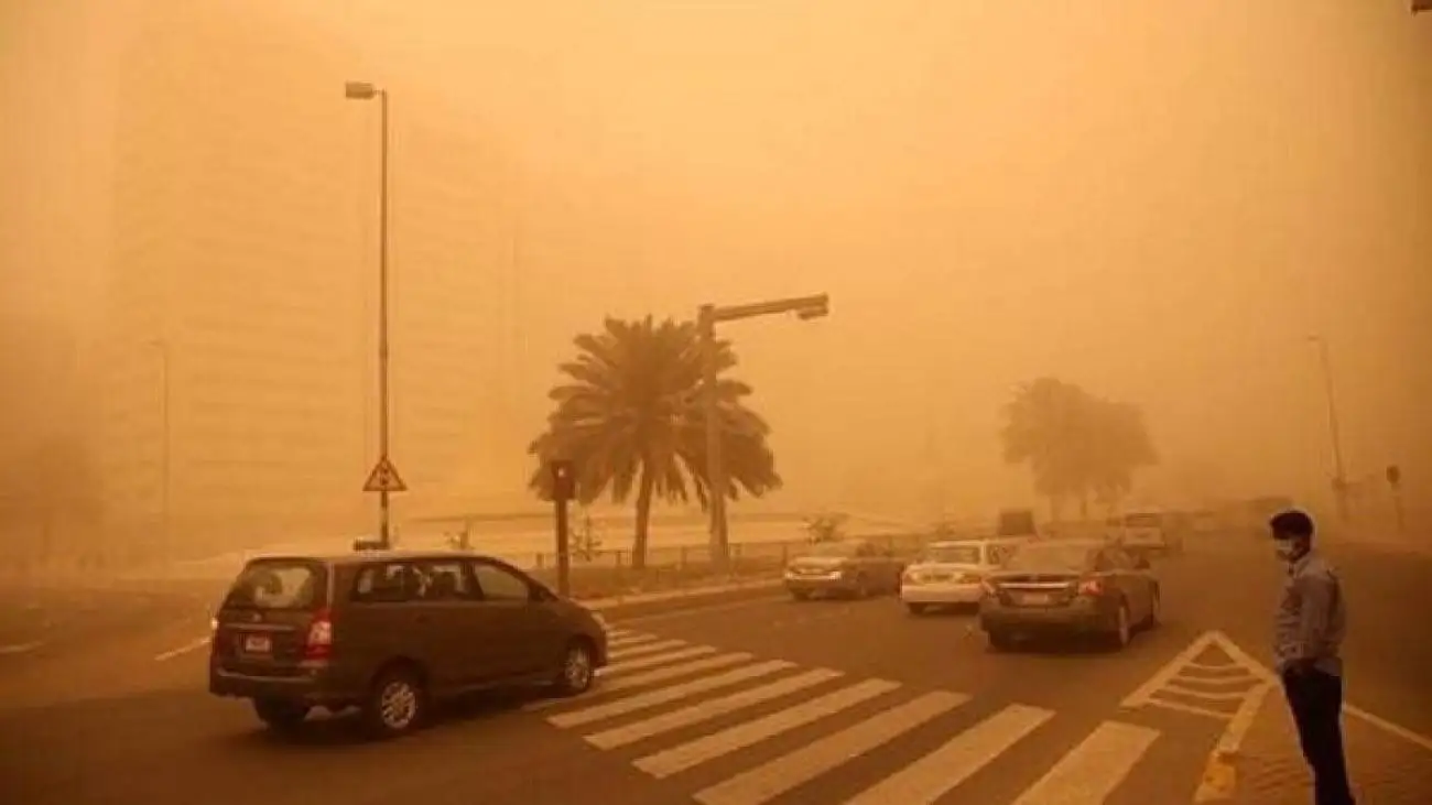 طوفان ریزگردها در جاده بغداد به موصل + ویدئو