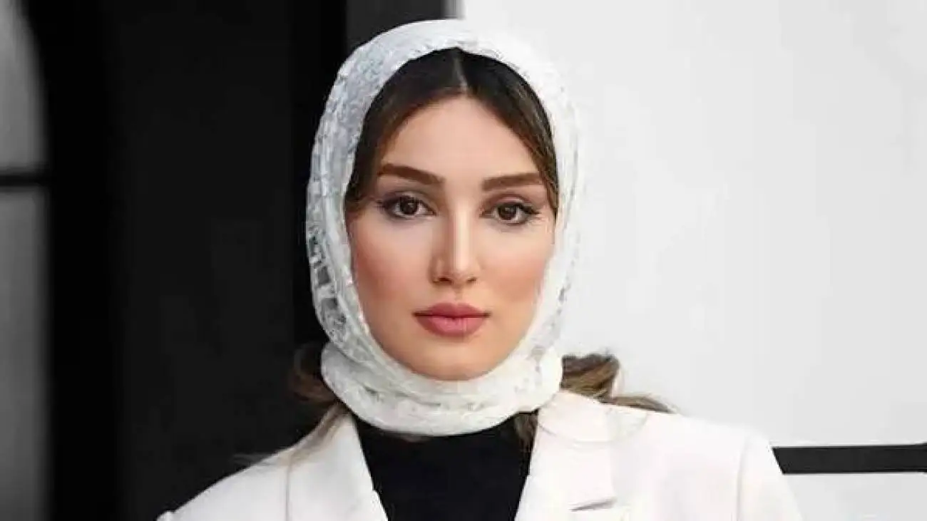 صورتم عملی نیست اما... -  همه به من می گویند پول دادی نقش خریدی!  -  ببینید