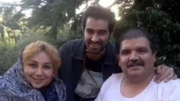 فیلم آواز باشکوه هندی بهنوش بختیاری در آسانسور!  -  شهاب حسینی کیف کرد!