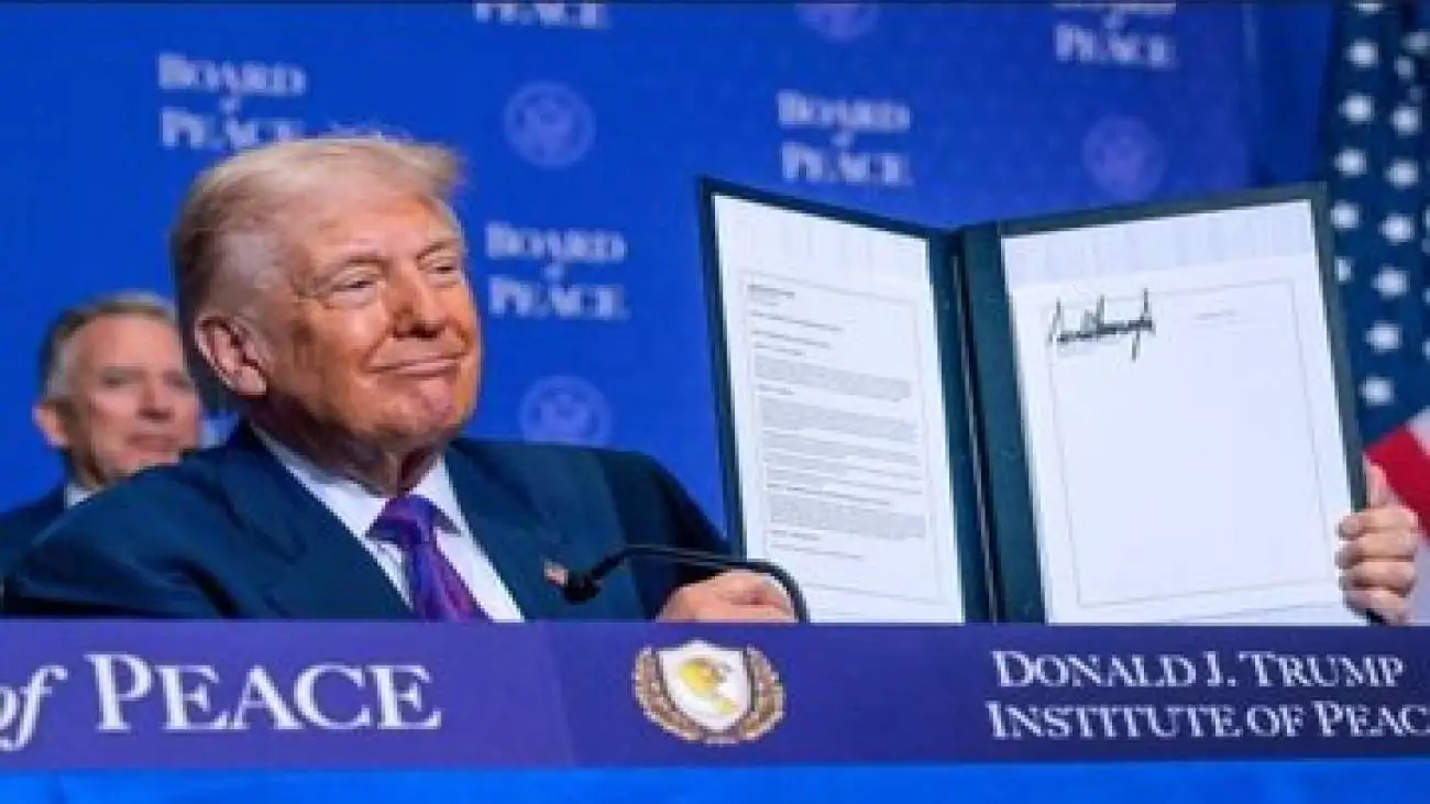 ترامپ از اختصاص 10 میلیارد دلار آمریکا به (هیأت صلح) خبر داد؛ این رقم معادل دو هفته جنگ است