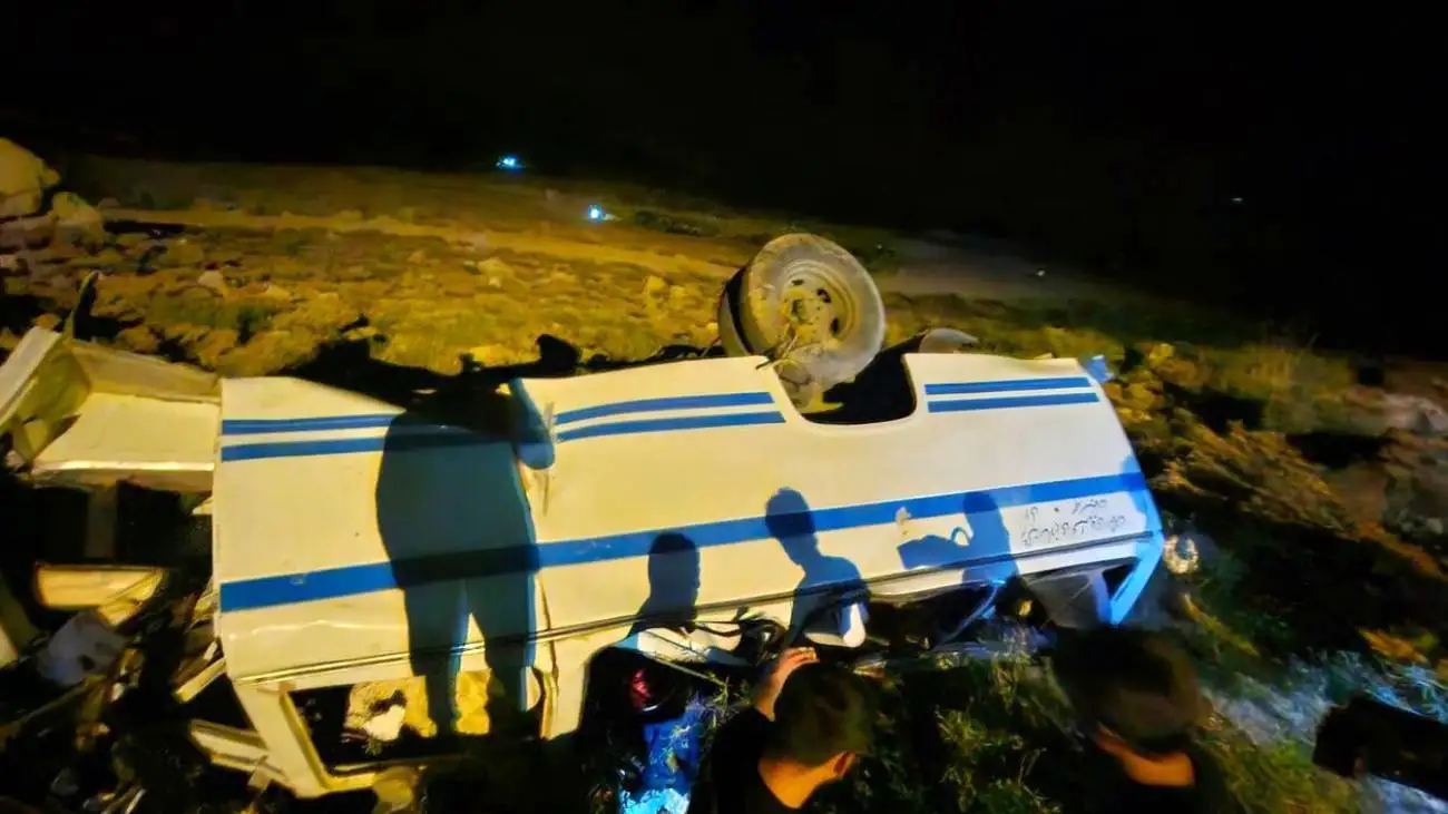 سقوط مرگبار مینی بوس در روستای  گلبهار   20 کشته و مصدوم بر جا گذاشت