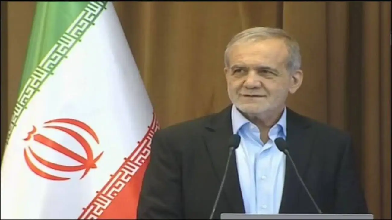 ویدئو  -  شوخی خیر تربت جامی با رئیس جمهور؛ من هم مثل شما اهل سخنرانی نیستم و .....