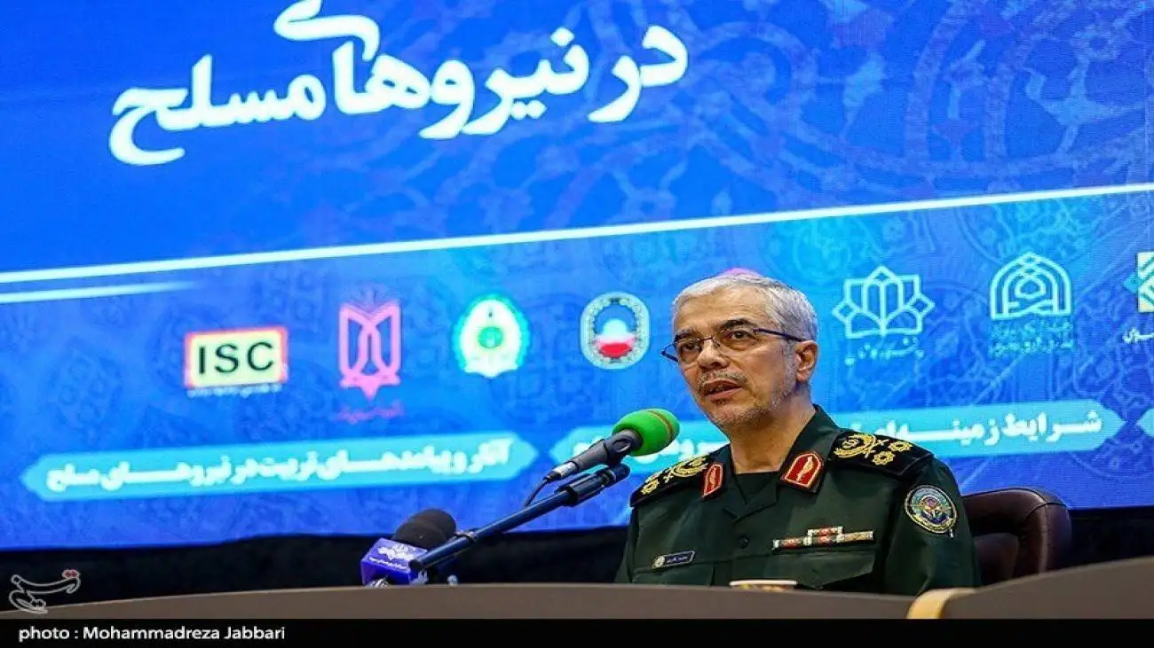 ویدیو  -  بازدید سردار سرلشکر باقری فرمانده ستاد کل نیروهای مسلح از آخرین دستاوردهای سازمان صنایع دفاع