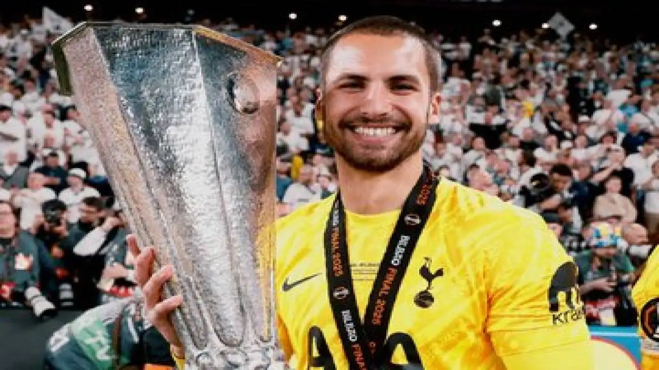 خداحافظی دروازه بان لیگ برتری در 26 سالگی!