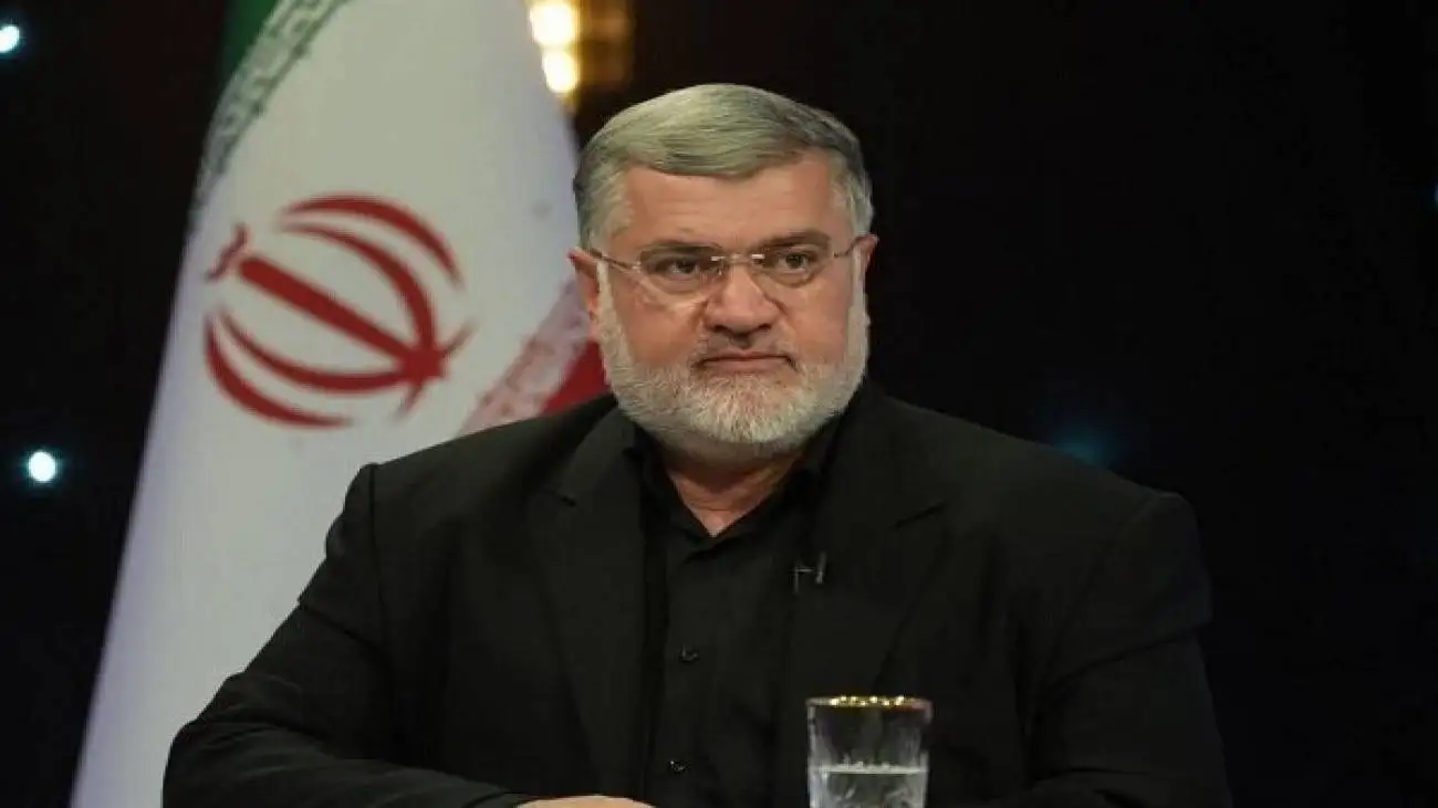 پاسخ کوتاه استاندار درمورد غیرحضوری نشدن امروز مدارس و دانشگاه ها  -  ویدئو