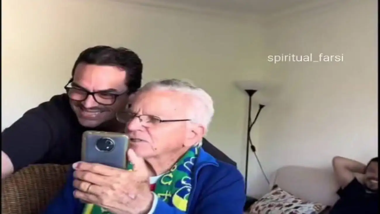 ویدیو  -  سورپرایز احساسی پسر برای پدر؛ بازگشت از سفر بدون خبر