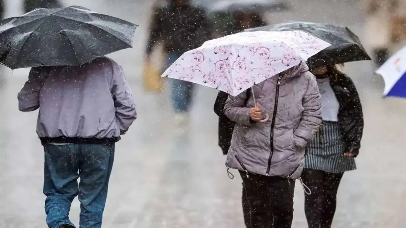 ویدیو  -  پیشبینی هواشناسی؛ فردا تهرانی ها منتظر باران و برف باشند؟