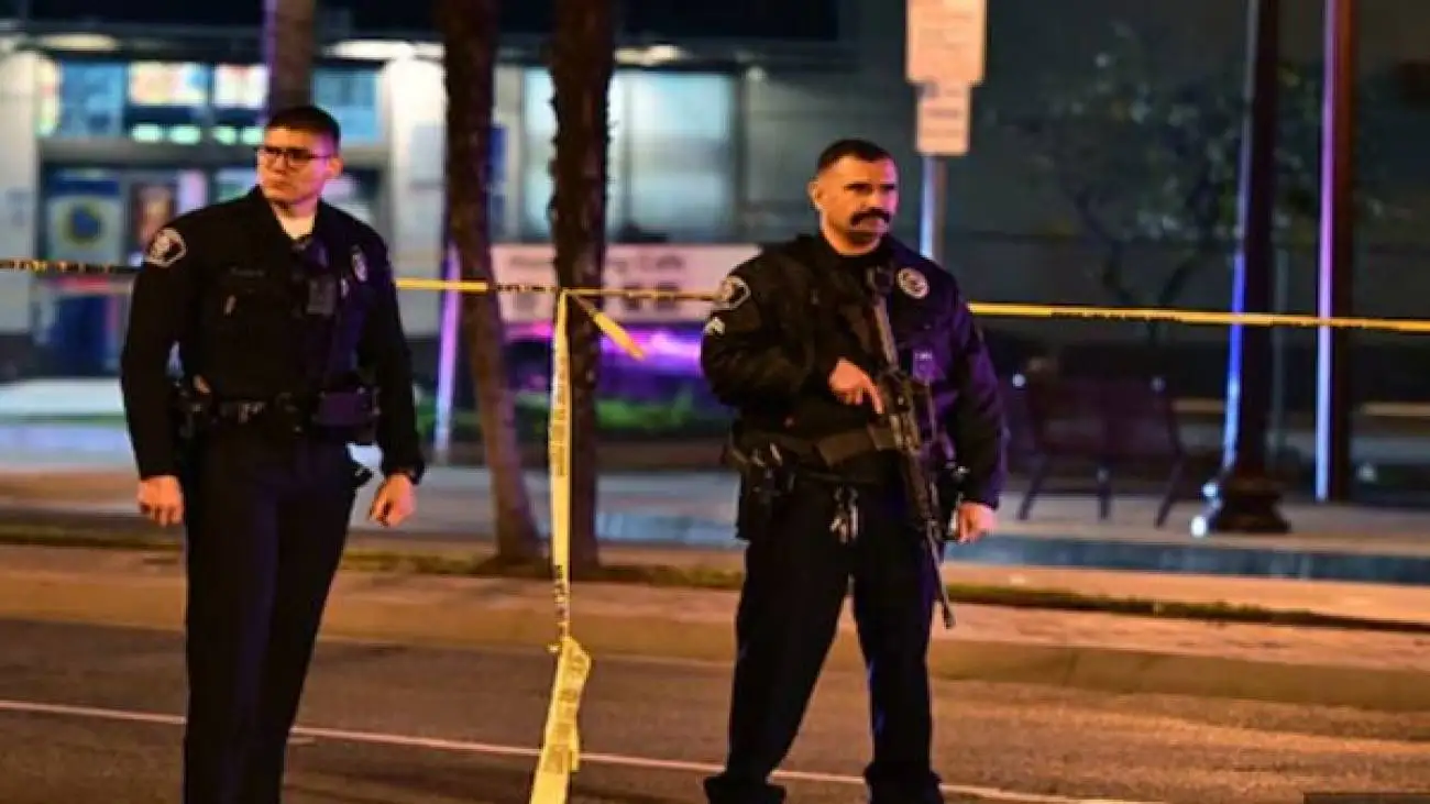 نخستین تصاویر از محل تیراندازی خونین در آمریکا  -  ویدئو