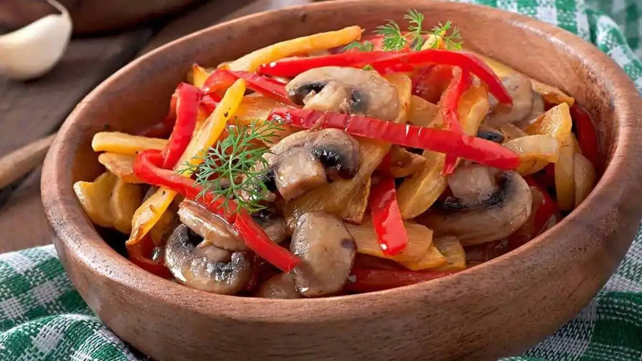 درست کردن خوراک مرغ و قارچ رژیمی