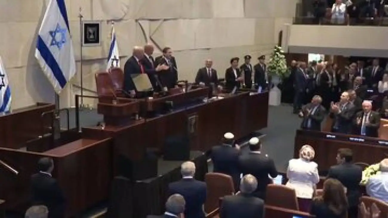 ادعای خبرنگار آسوشیتدپرس؛ ترامپ در کنست می گوید: اسرائیل همه چیز به دست آورده است حالا وقت (دست دوستی) به سوی ایران است