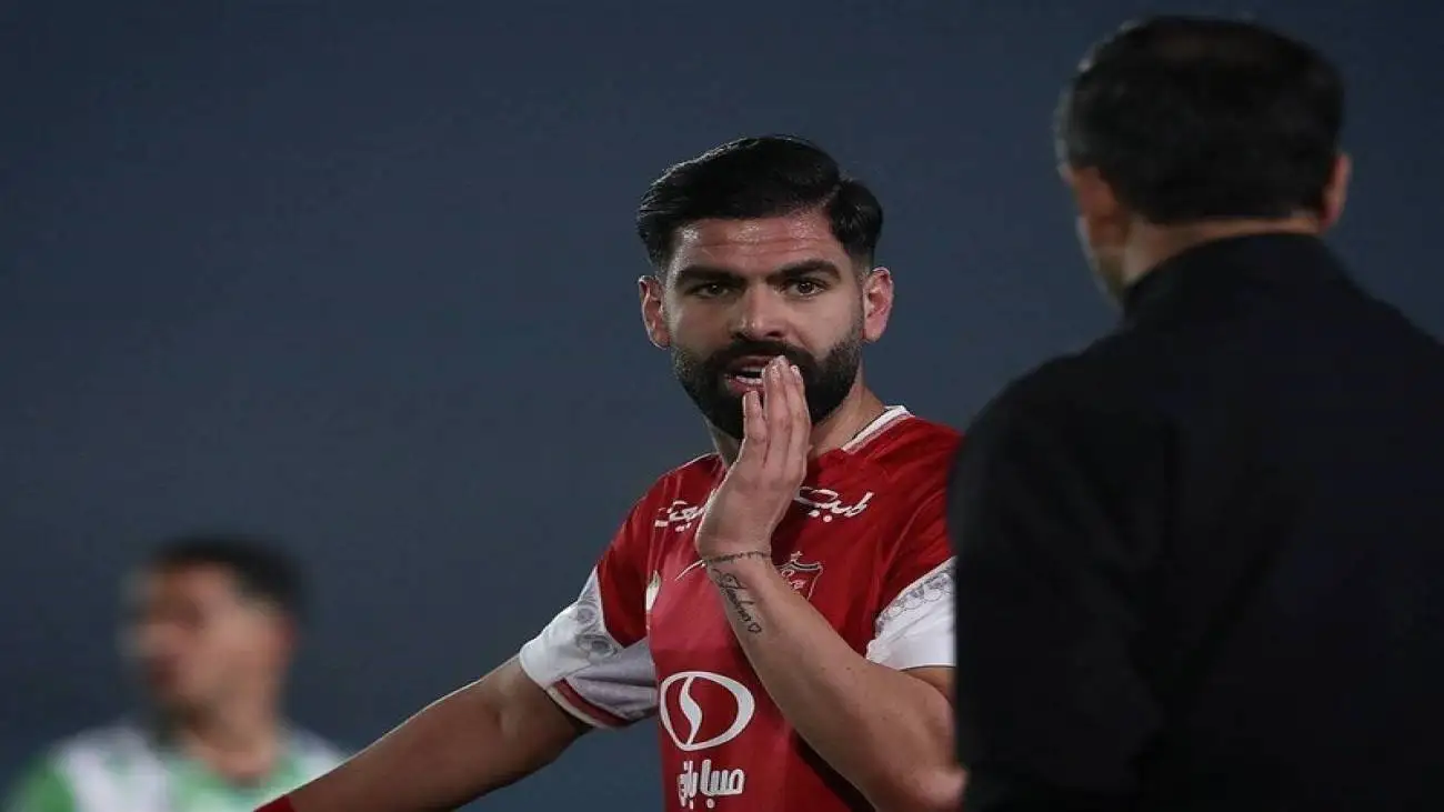 بازیکن پرسپولیس دو سال دیگر قرارداد بست