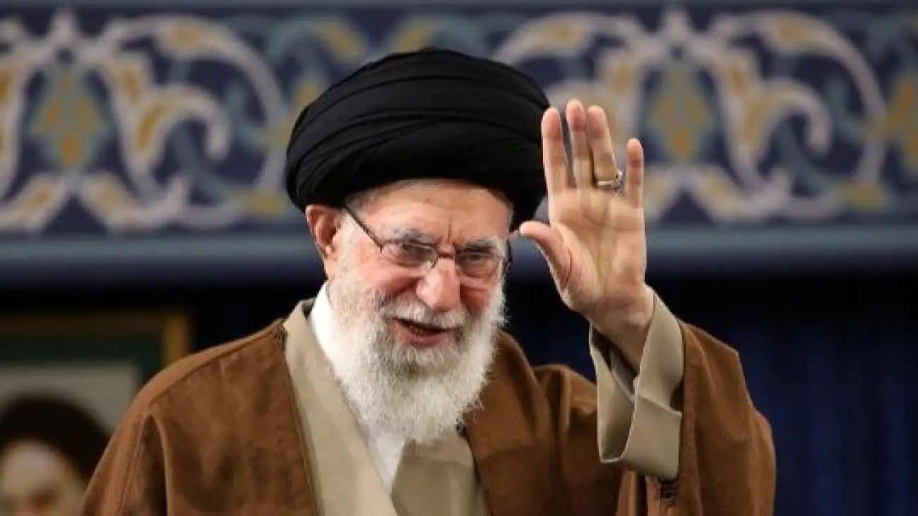 فیلم حماسه دختر تبریزی عاشق ایران در حضور رهبر انقلاب  -  با هنرنمایی اش همه را مبهوت کرد !