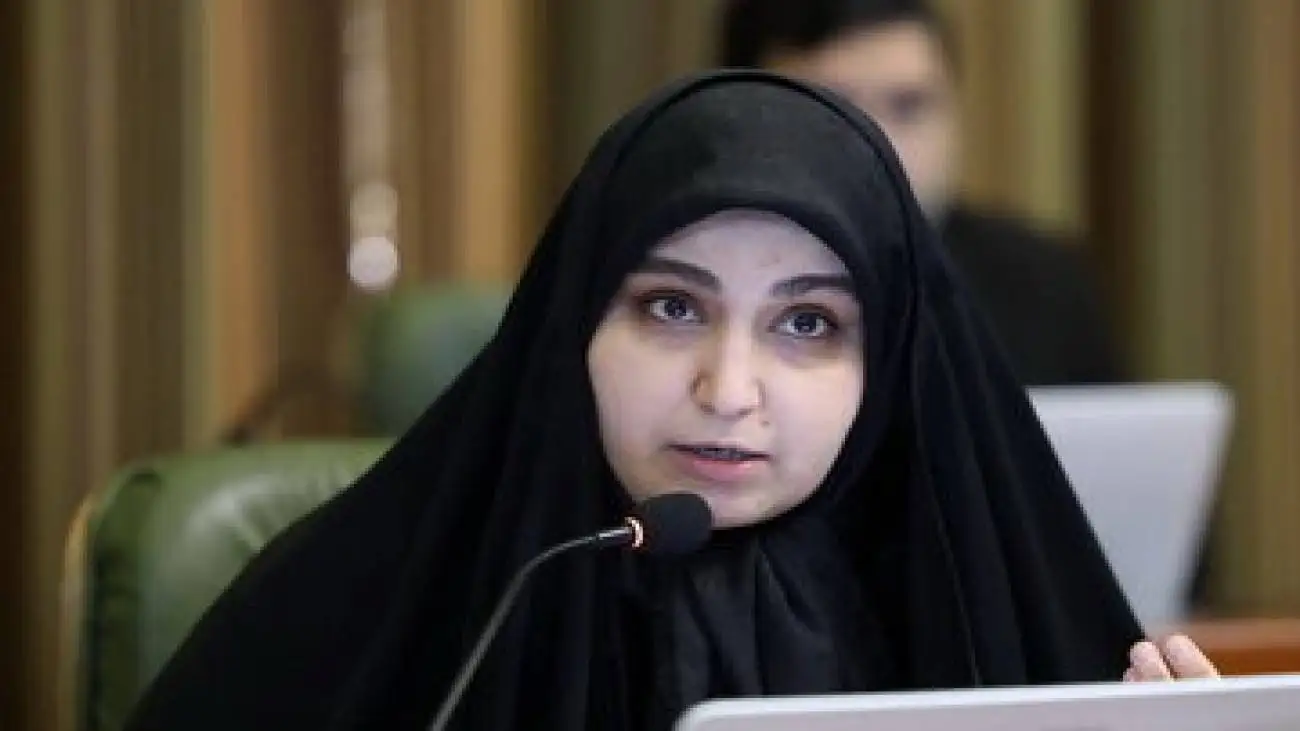 تذکر دو عضو شورا درپی توهین افرادی به نرجس سلیمانی -  قوه قضاییه با هتاکان برخورد کند