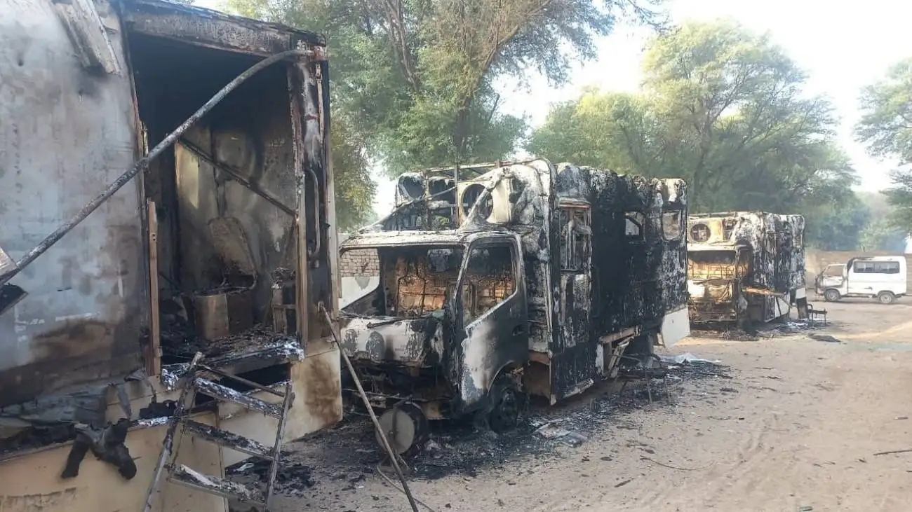 پایان درگیری پلیس با مهاجمان به یک مرکز انتظامی؛ 13 تن کشته شدند  -  گروه تروریستی اتحاد المجاهدین پاکستان مسئولیت را برعهده گرفت