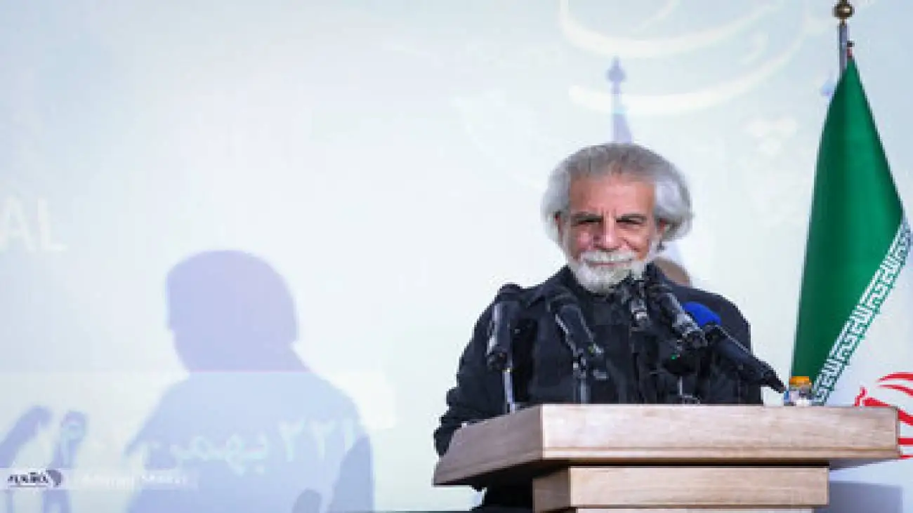 ویدیو  -  واکنش دبیر جشنواره فجر به پشت پرده شایعه انصراف برخی فیلم ها از حضور در جشنواره