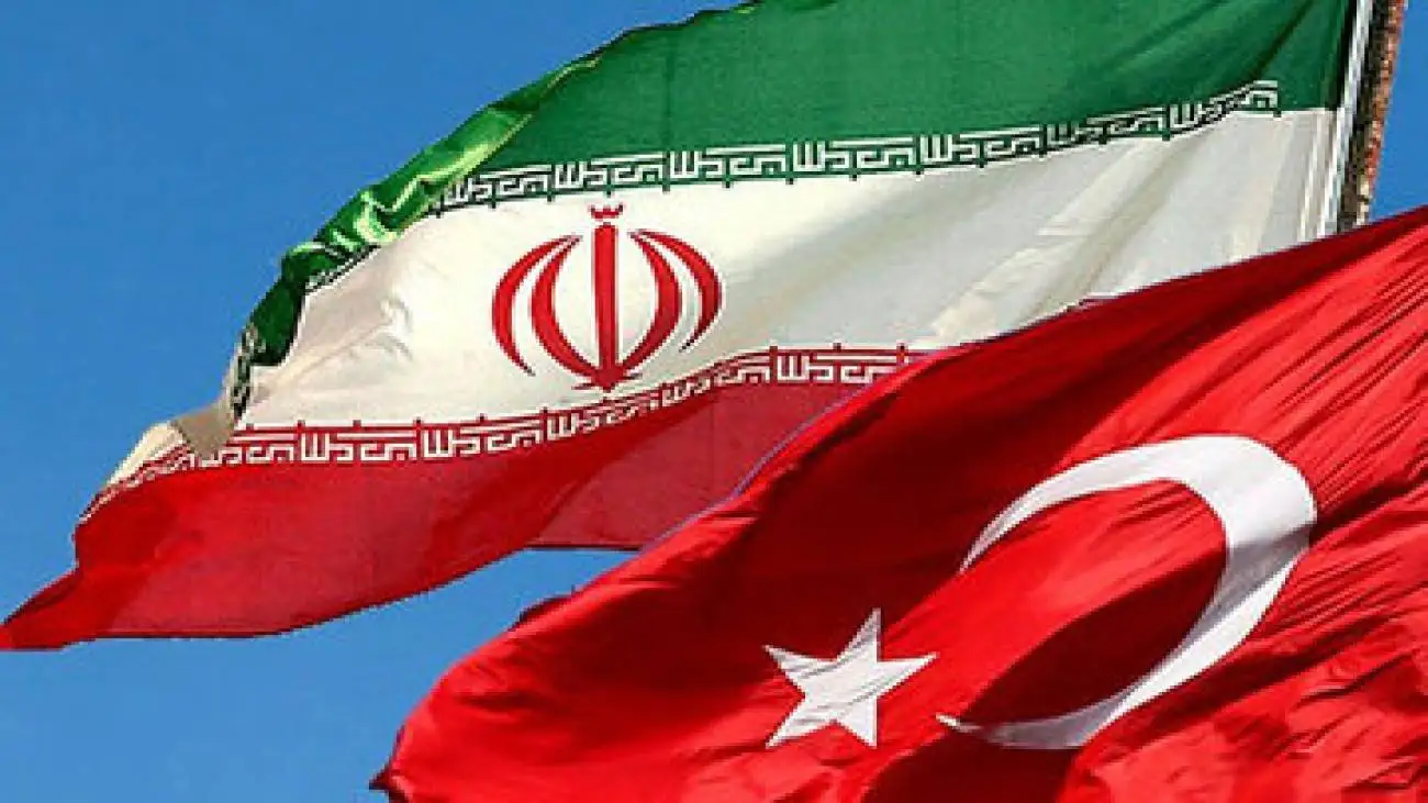 تماس تلفنی عراقچی با سرکنسول ایران در استانبول در پی وقوع زمین لرزه