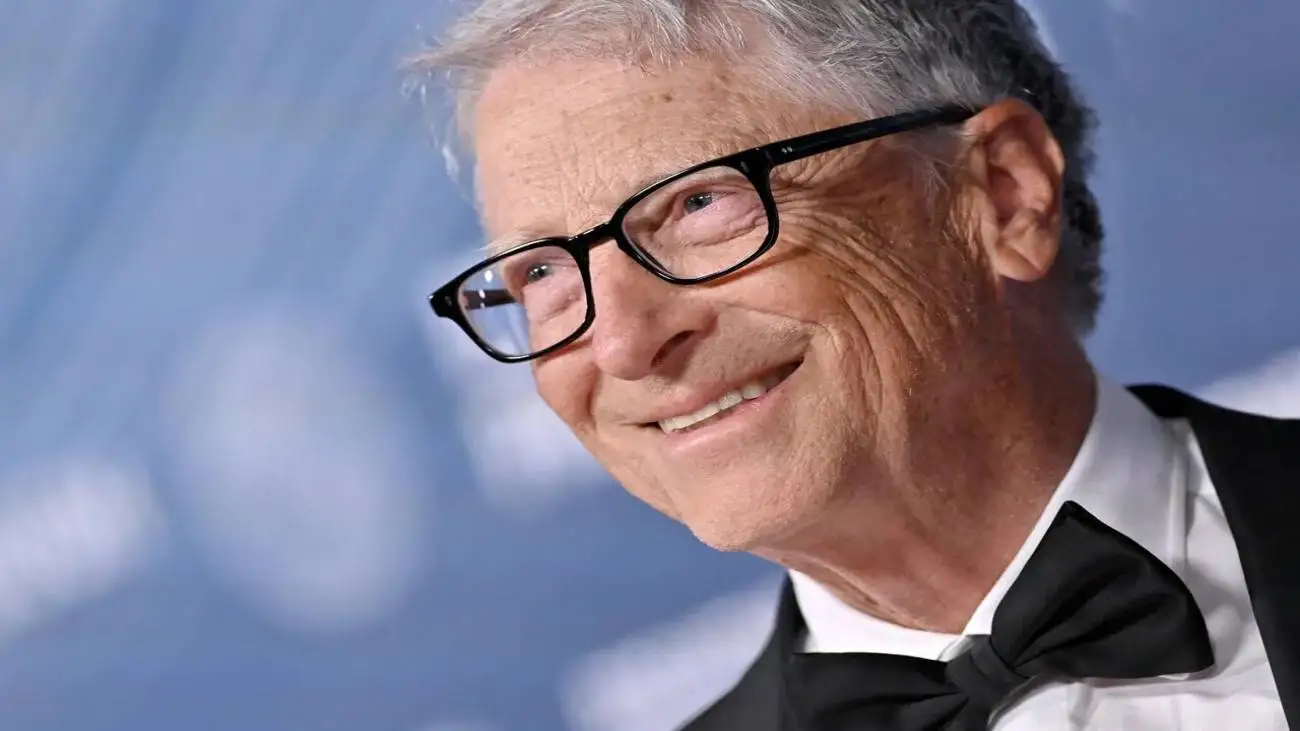 ویدیو  -  بیل گیتس به ارتباط با اپستین اعتراف کرد