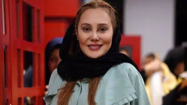 خلاقیت هوش پران اوستا قناد برای پخت کیک مینمال و سه بعدی تولد آرام جعفری بلا تم زرد پولداری