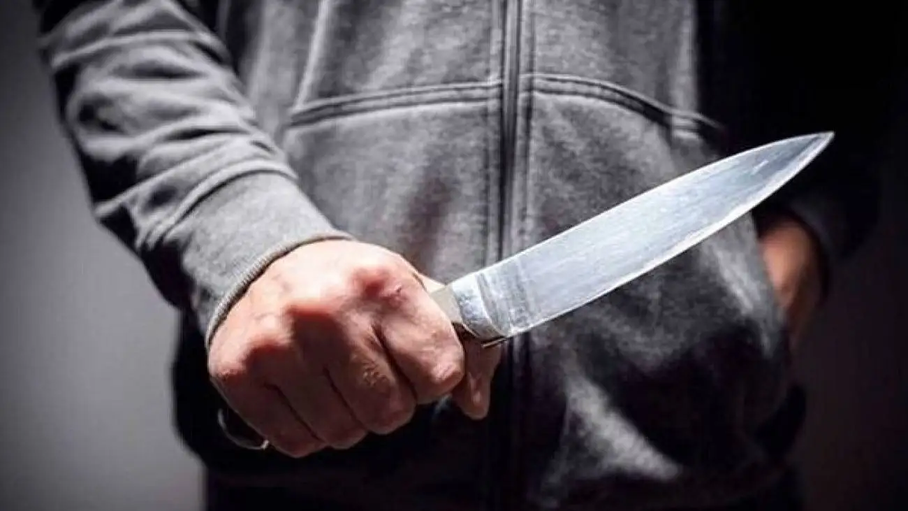 لحظه ترسناک قمه کشیدن برای خودرو در اتوبان؛ ثانیه هایی از یک فاجعه!  -  ببینید چه بلایی سر خودروی سواری آمد!