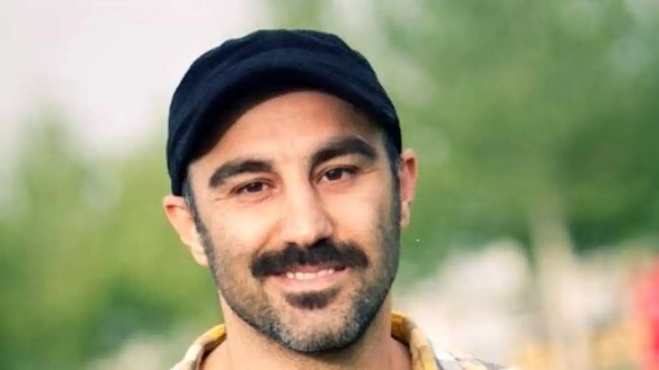خوانندگی بی نظیر محسن تنابنده با آهنگ بندری که صدبار هم ببینی کمه - آقای تنابنده ثابت کرد همه فن حریفه