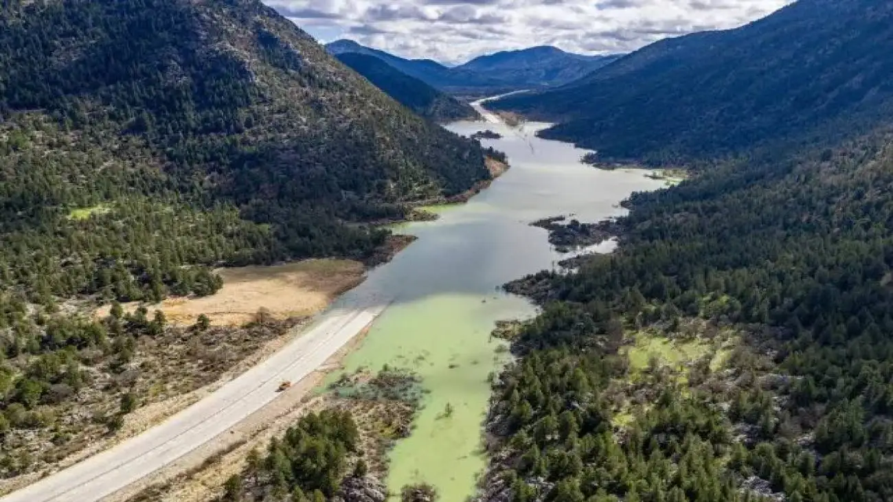 ویدیو  -  سیل در محور آنتالیا–قونیه؛ بزرگراه زیر آب رفت