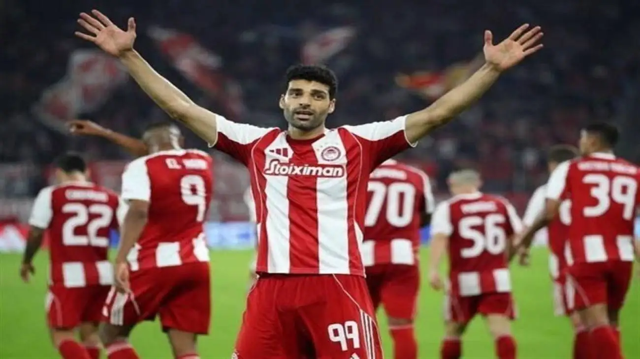 عکس -  مهدی طارمی با شاسی بلند افسانه ای یونانی ها را غافلگیر کرد