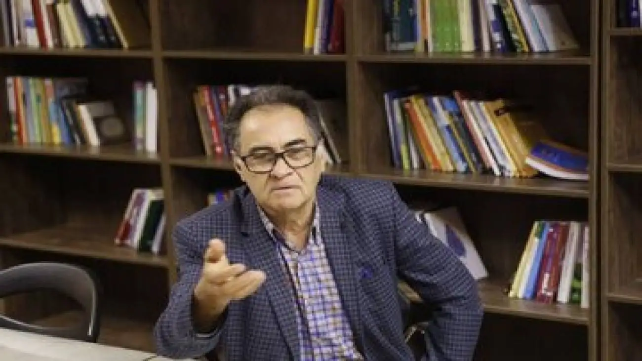 کاغذی که را بندی 800 هزار تومان می خریدیم، بندی 3 میلیون و 200 هزار تومان می خریم -  شاملو هم اگر بود، نمی شد کتاب جدیدش را بیش از 1000 نسخه چاپ کنیم