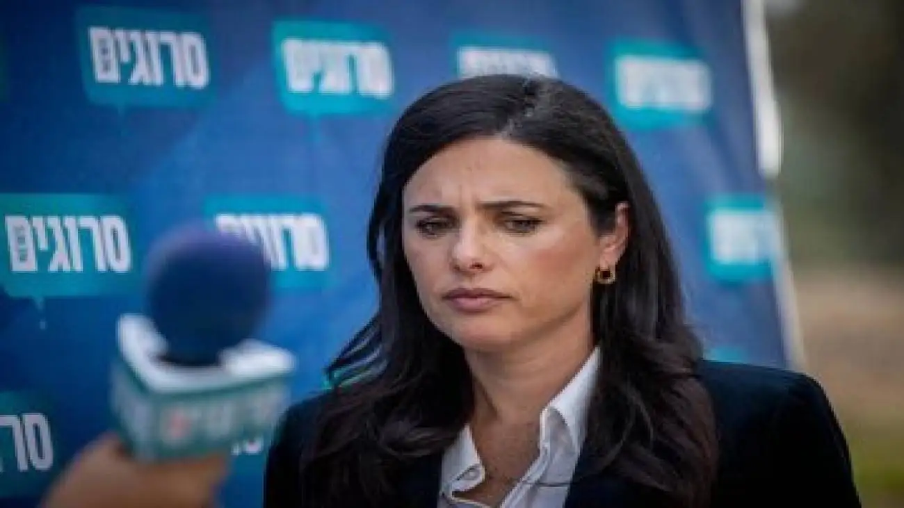 حنظله: تلفن همراه آیلت شاکد را هک کردیم؛ شگفتی های زیادی در راه است -  عکس