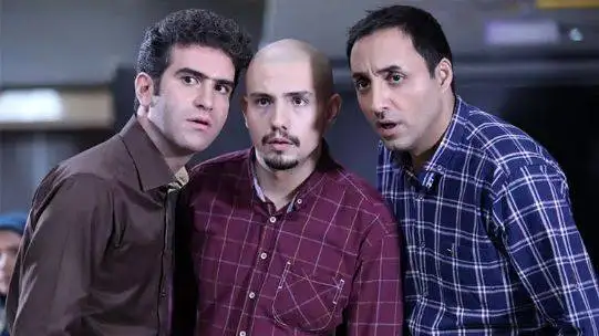 تصاویری از بازیگران لیسانسه ها در یک مراسم ختم