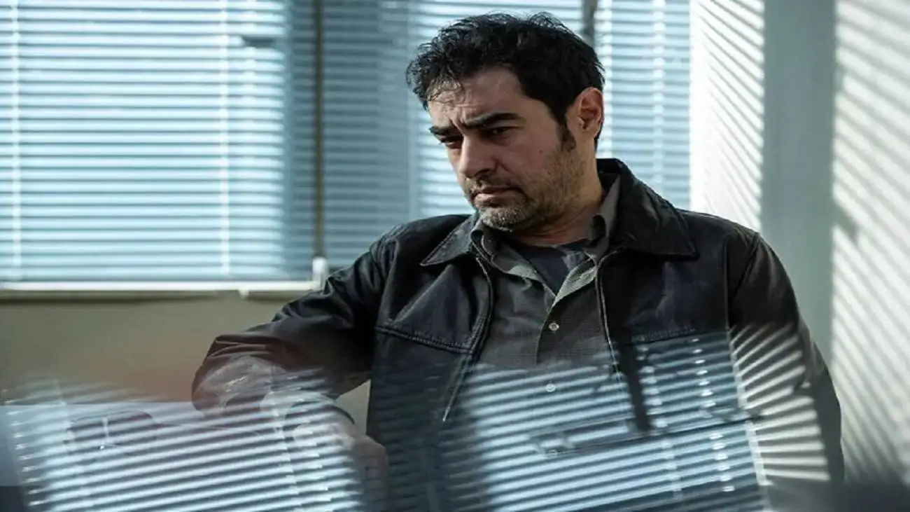 لحظه ورود شهاب حسینی و پسرش به سینما  -   ببینید