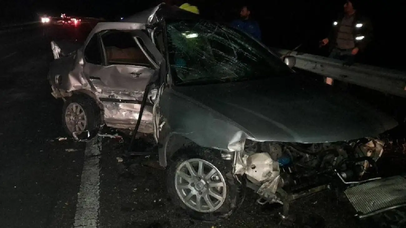 ویدیو  -  برخورد پراید و تیبا در آزادراه قزوین - رشت