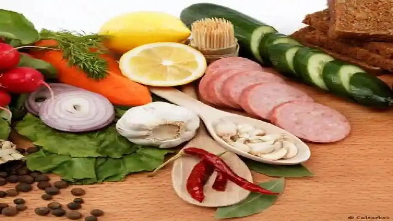 غذاها چطور شما را خوش بوتر و جذاب تر می کنند؟ -  دو مسیر اصلی تاثیر غذا بر بوی بدن