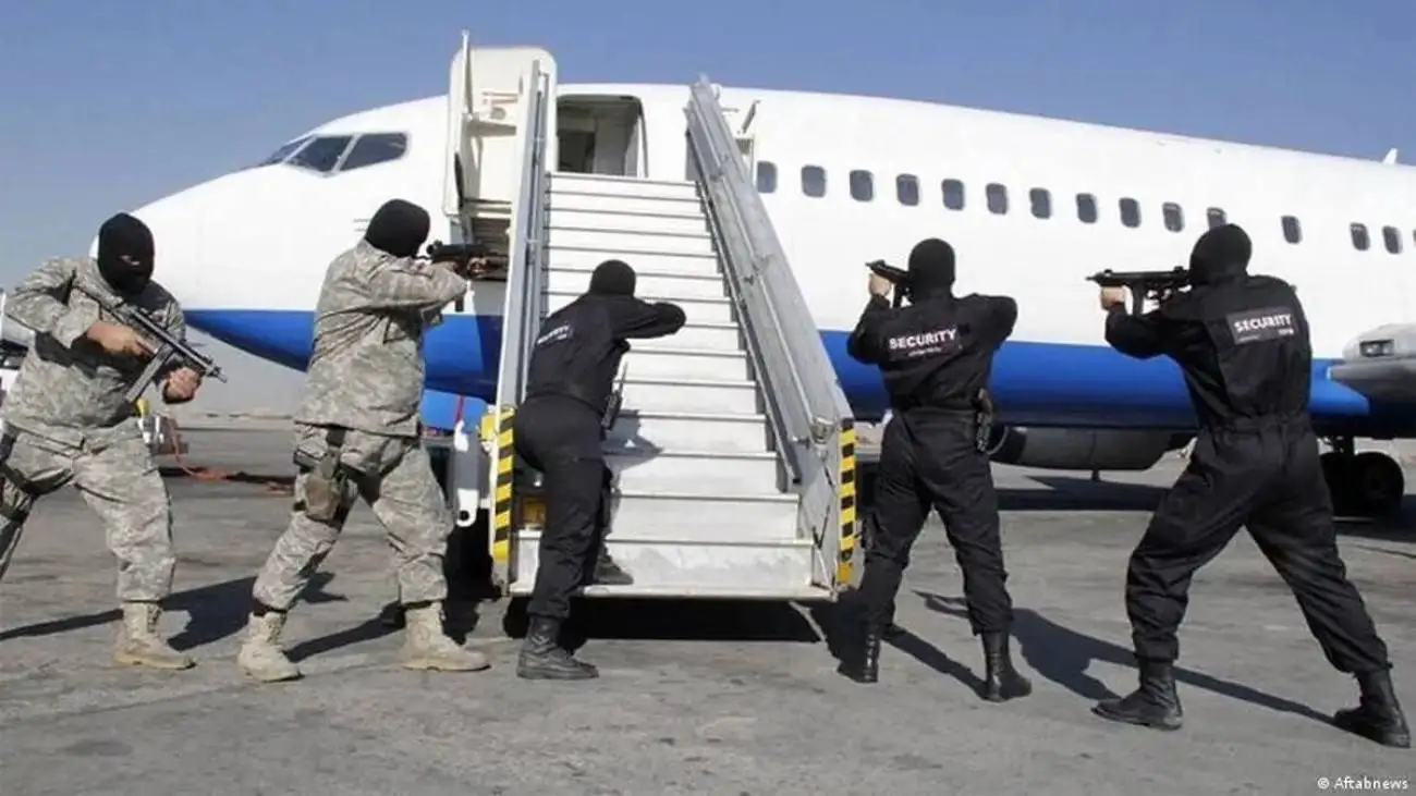 ویدیو  -  خنثی شدن گروگانگیری در پرواز مشهد