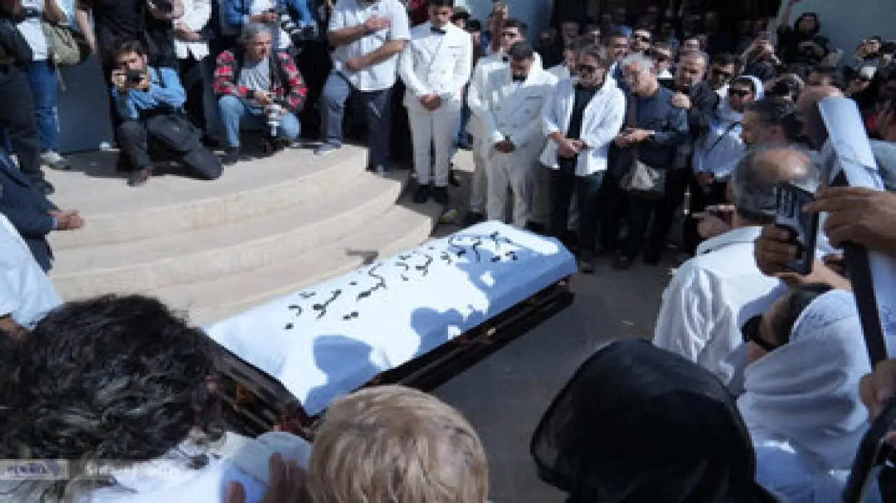 تصویر  -   آخرین تصویر از آرامگاه ابدی ناصر تقوایی