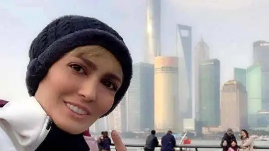 عکس  -  بررسی جشن تولد الهه منصوریان در برج لاکچری شیشه ای  -  شمع های عاشقانه  با کیک های شکلاتی ... -  فقط خانما دعوت بودن ...