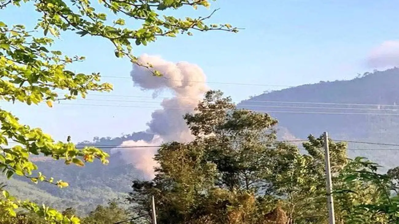 ویدیو  -  بمباران تایلند با جت های جنگنده در شهر سامراونگ