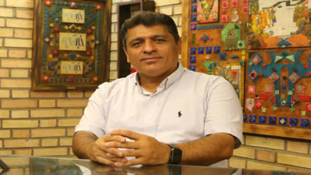حمله پیشکسوت پرسپولیس به خداداد عزیزی