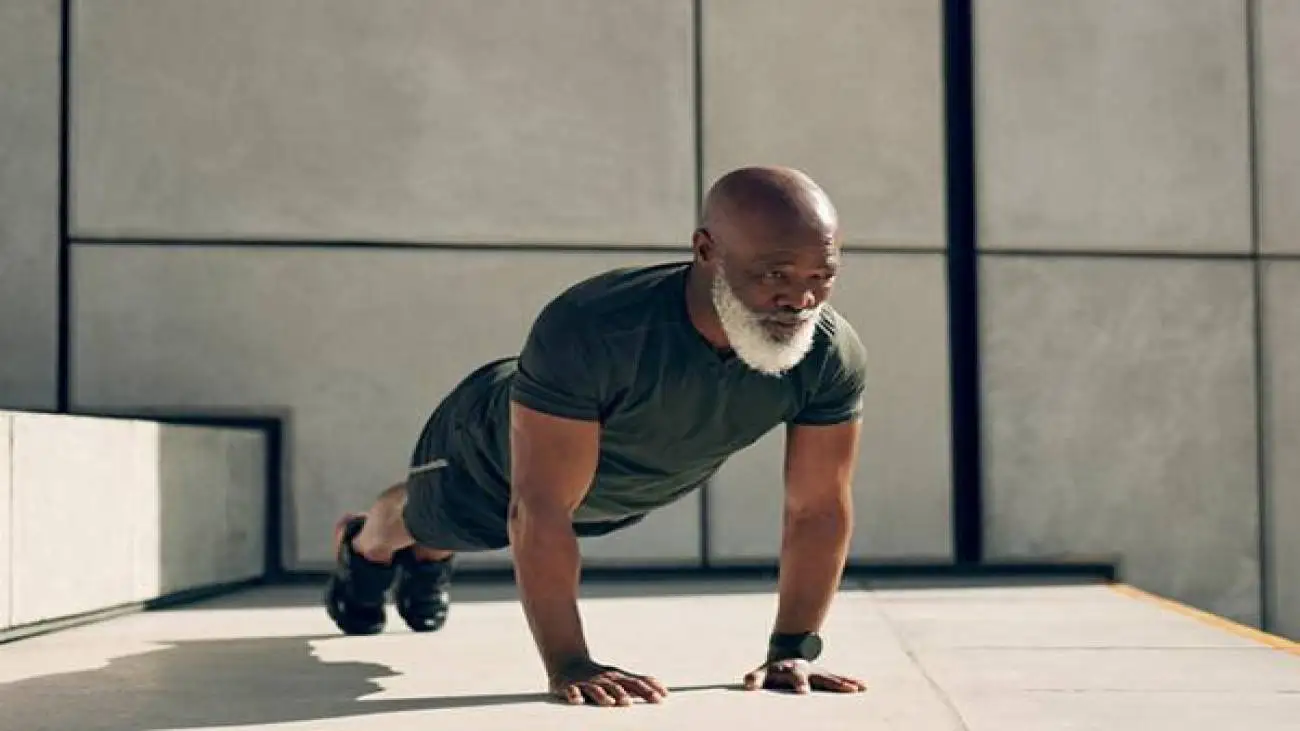 تمرینات کالیس تنیکس در خانه ؛ تناسب اندام مؤثر بدون تجهیزات و هزینه