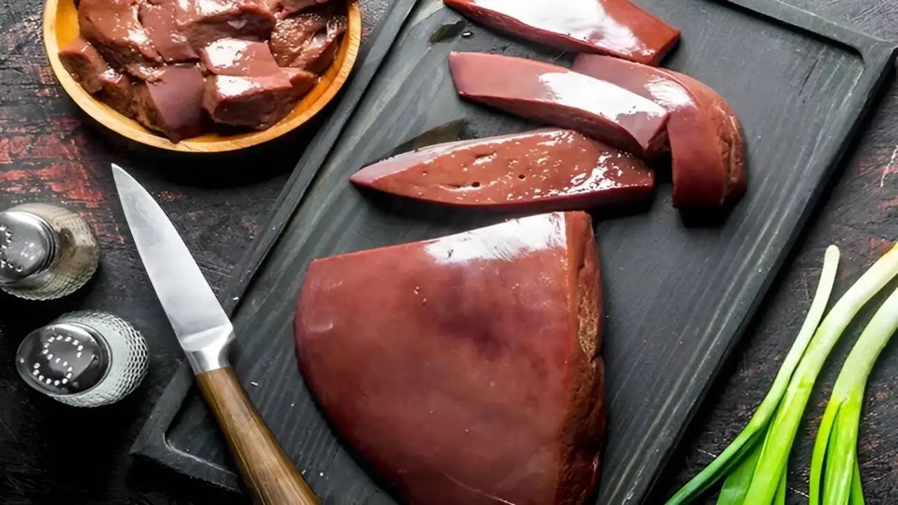 چطور جگر سالم و باکیفیت را تشخیص دهیم؟ ؛ نکات مهم نگهداری جگر در یخچال و فریزر + عکس جگر ناسالم گوسفندی