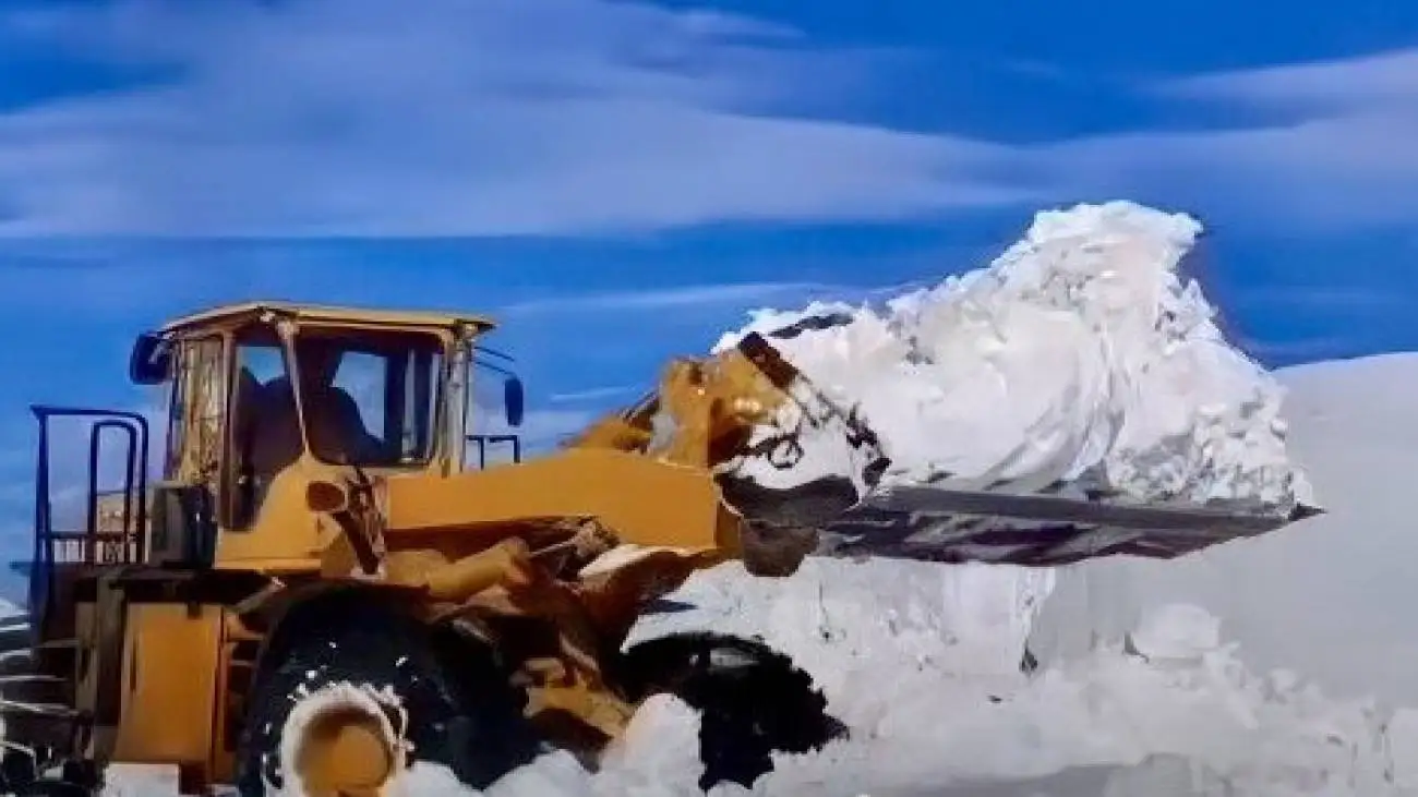 ارتفاع برف در کوهرنگ به نیم متر رسید؛ سرچشمه کارون و زاینده رود سفیدپوش شد