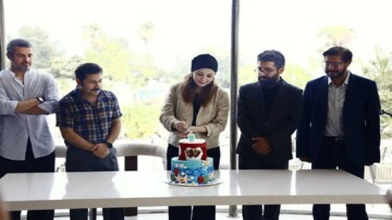 افتتاحیه ای با حضور رویا میرعلمی، مجتبی پیرزاده و سروش جمشیدی -  جشنواره بین المللی تئاتر کوتاه کیش افتتاح شد