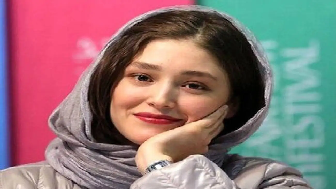 تصویر  -  فرشته حسینی با گریمی مردانه!