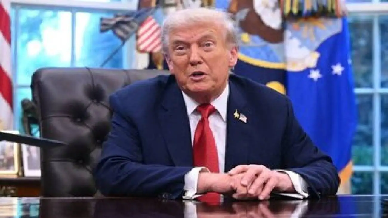 تصویر  -  تصویری از ترامپ در یکی از بزرگراه های اصلی تل آویو