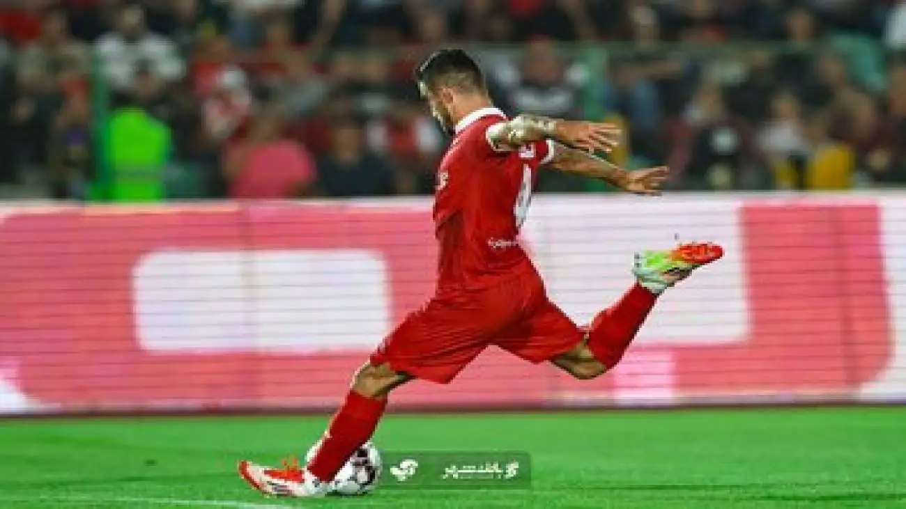 عکس -  علی علیپور گلش را به چه کسی تقدیم کرد؟