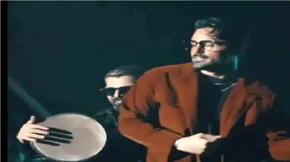 فیلم آواز خوانی باشکوه سهراب پاکزاد  -  با اجرای دختر چشم ابرو مشکی سالن و ترکوند!